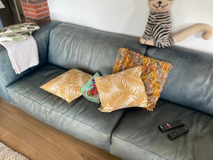 Mooie leren bank (grijs/groen) - 270x95cm, Huis en Inrichting, Banken | Bankstellen, Gebruikt, Rechte bank, Vierpersoons of meer