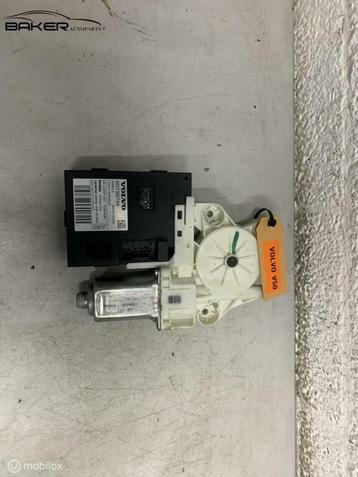 Raammotor rechtsvoor Volvo V50 S40 ('04-'12) 30773907AA beschikbaar voor biedingen