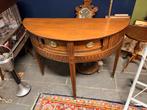 Antieke Halve Maan Tafel, Ophalen
