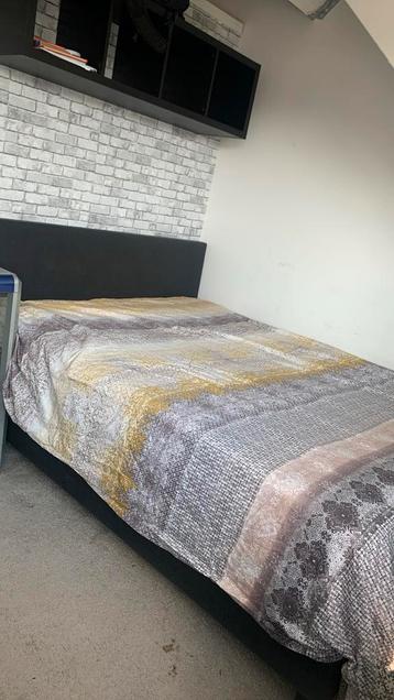 Boxspring beschikbaar voor biedingen