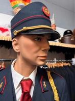 Kolbak , fanfare pet blauw met rood , alle maten, Carnaval, Overige maten, Ophalen of Verzenden, Zo goed als nieuw