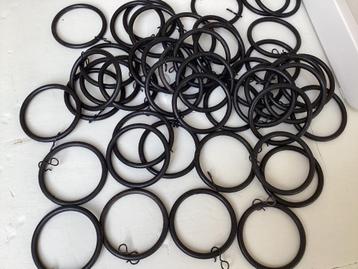 Zwart Metalen Gordijnringen 40 stuks beschikbaar voor biedingen