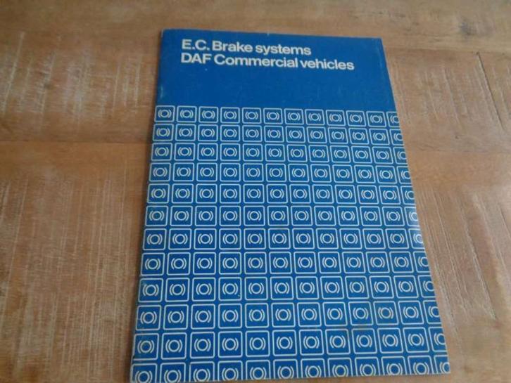 DAF Truck F-Serie - DAF Commercial Vehicles Brochure, Boeken, Auto's | Folders en Tijdschriften, Gelezen, Overige merken, Verzenden