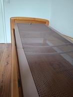 Senioren bed hoge in en uitstap, Huis en Inrichting, Ophalen, 90 cm, Eenpersoons, Bruin