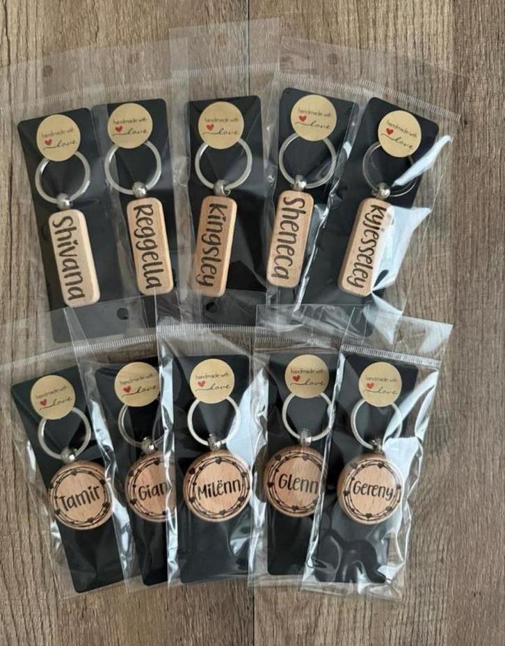 Gepersonaliseerde houten sleutelhangers sint kerst, Verzamelen, Sleutelhangers, Nieuw, Ophalen