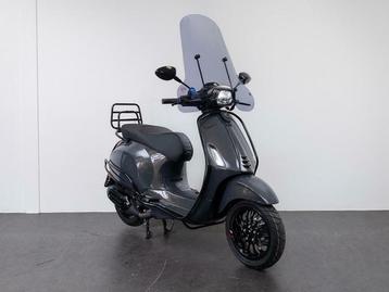 Vespa Sprint Custom Pearl Grey NIEUW 0 KM CUSTOM beschikbaar voor biedingen