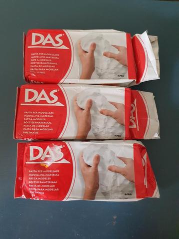 Das boetseermateriaal/klei (nieuw) beschikbaar voor biedingen