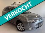 Mitsubishi Outlander 2.0 PHEV Instyle DEALERONDERHOUDEN/PANO, Zwart, 4 cilinders, Vierwielaandrijving, SUV of Terreinwagen