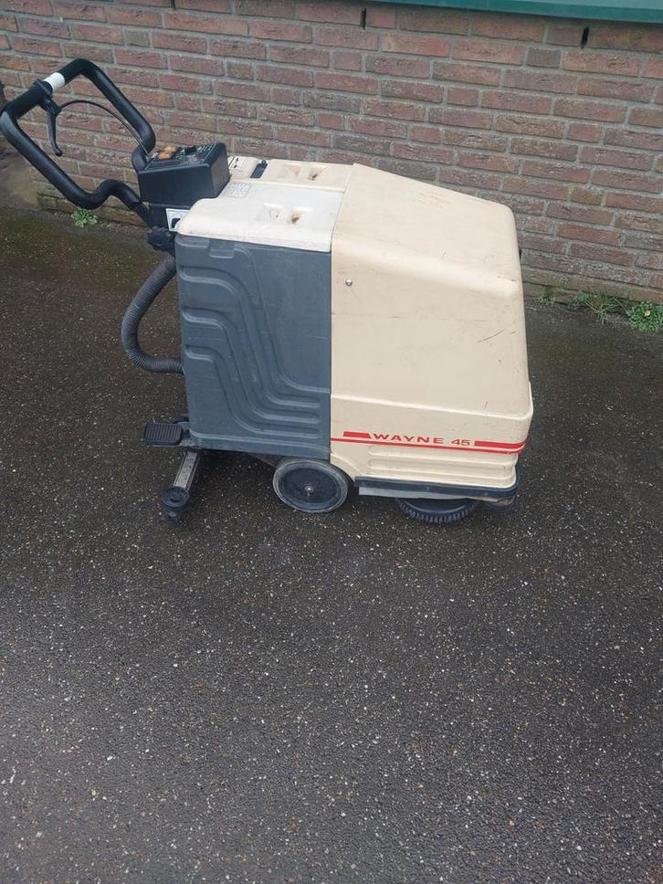 Schrobzuigmachine schrobmachine wayne, karcher, nilfisk, Doe-het-zelf en Verbouw, Reinigingsmachines, Gebruikt, Ophalen