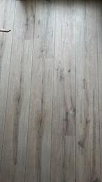 Grijsbruine laminaatvloer (ca 40 m2) gratis op te halen, Ophalen, 50 tot 150 cm, Zo goed als nieuw, 10 m² of meer