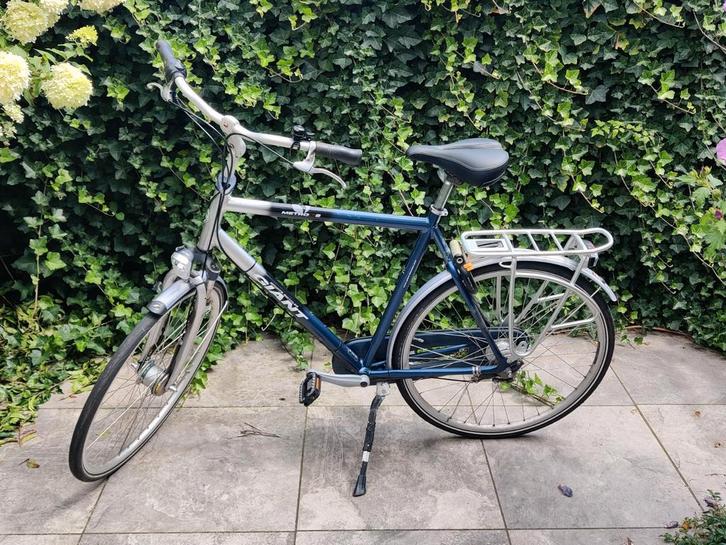 Giant Metro 7 versnellingen nieuw zadel kapotte velg, Fietsen en Brommers, Fietsen | Heren | Herenfietsen, Gebruikt, Giant, 57 tot 61 cm