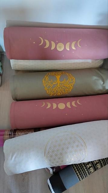 Yogi & Yogini Bolsters - 8 stuks - Diverse Kleuren beschikbaar voor biedingen
