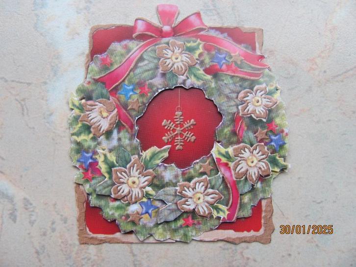 NIEUWSTAAT 4 x papieren 3D figuurtjes KERST kransen KNIPVEL, Hobby en Vrije tijd, Kaarten | Zelf maken, Nieuw, Knipvel, Kerst