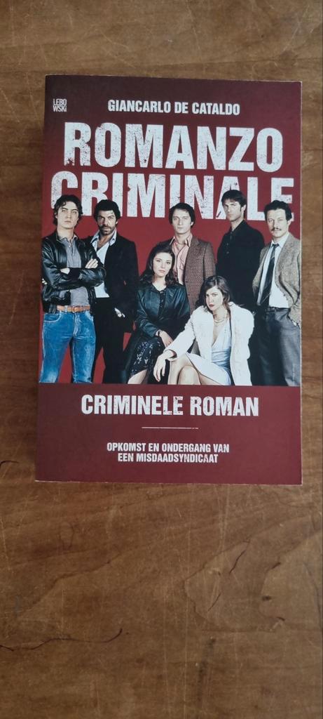 Giancarlo de Cataldo - Romanzo Criminale (Criminele roman), Boeken, Literatuur, Zo goed als nieuw, Nederland, Ophalen of Verzenden