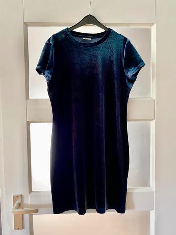 Blauwe velvet jurk Weekday Maat M beschikbaar voor biedingen