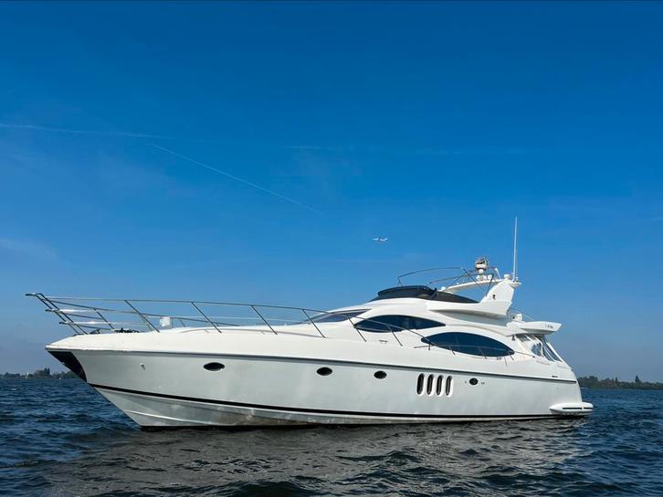 Nu per direct beschikbaar Azimut 68 in Nederland!, Watersport en Boten, Motorboten en Motorjachten, Zo goed als nieuw, Polyester