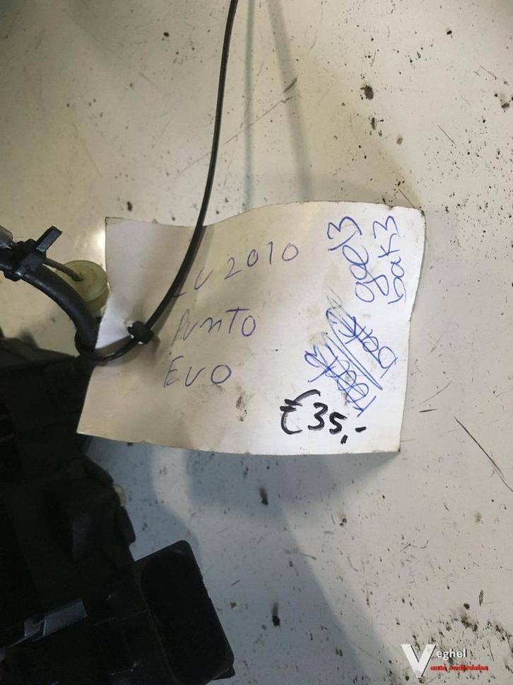 Fiat Punto Evo 2010 Slotmechaniek Linksvoor of Rechtsvoor, Auto-onderdelen, Carrosserie en Plaatwerk, Gebruikt, Ophalen of Verzenden