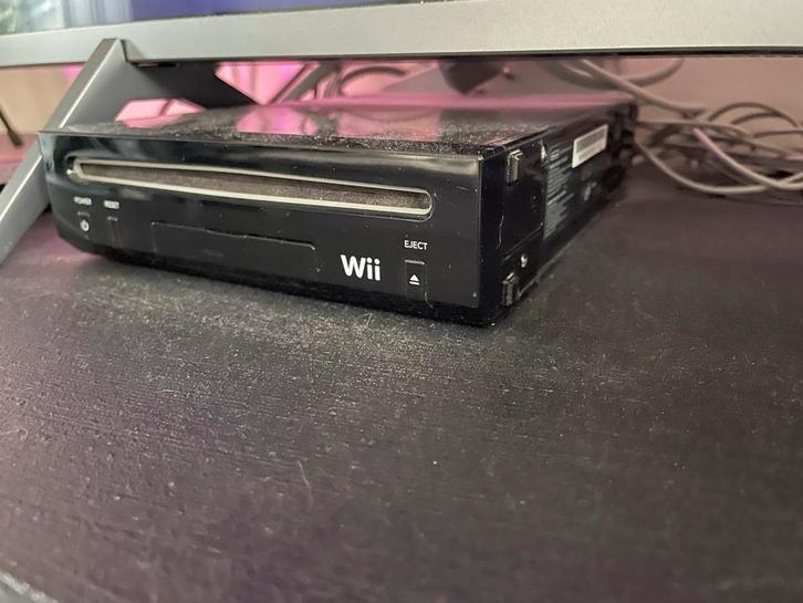 Nintendo Wii met veel spellen en accessoires!, Spelcomputers en Games, Spelcomputers | Nintendo Wii, Gebruikt, Met 3 controllers of meer