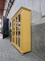 Vintage Houten Vitrinekast Geel | Half Hoge Vitrine Kast, 150 tot 200 cm, Ophalen of Verzenden, Antiek Retro Vintage Brocante Landelijk Industrieel