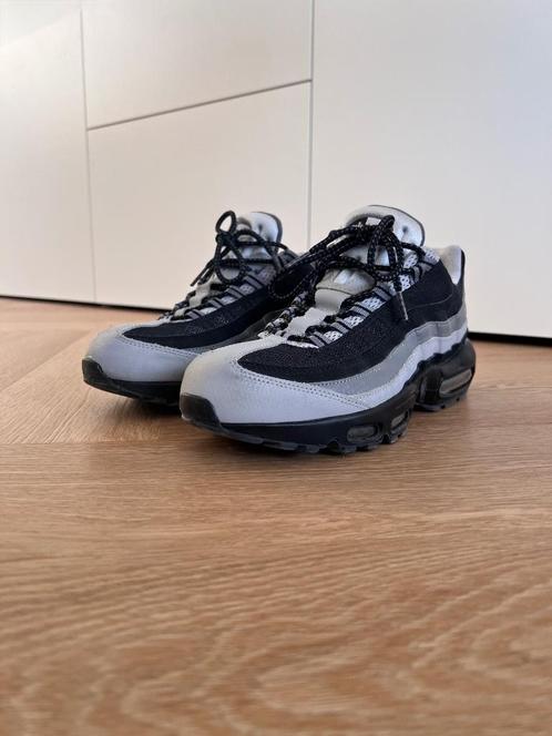 Nike Air Max 95 Essential Wolf Gray 749766-005 Rare Shoes, Kleding | Heren, Schoenen, Zo goed als nieuw, Sportschoenen, Overige kleuren