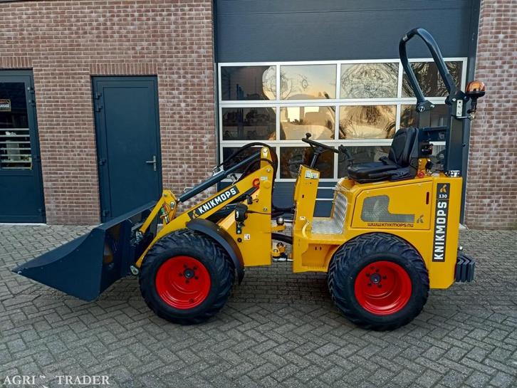 Knikmops 130 shovel /vd grift officiel verkooppunt, Zakelijke goederen, Machines en Bouw | Kranen en Graafmachines, Wiellader of Shovel