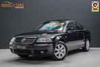 Volkswagen Passat 4.0 275pk W8 Protection 4Motion |auto van, Auto's, Gebruikt, 8 cilinders, 4 stoelen, Leder en Stof