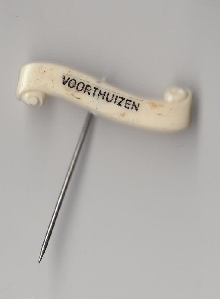 Voorthuizen speldje, Verzamelen, Speldjes, Pins en Buttons, Gebruikt, Speldje of Pin, Overige onderwerpen, Ophalen of Verzenden