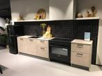 Showroom Keuken compleet nieuw met garantie- Hello Kitchen, Huis en Inrichting, Keuken | Complete keukens, Zwart, Nieuw, Enkelwandige keuken