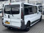 Renault Trafic Combi 9-persoons 2.0i Benzine L2H1 Airco BTW/, Auto's, Renault, Voorwielaandrijving, Stof, Gebruikt, Zwart