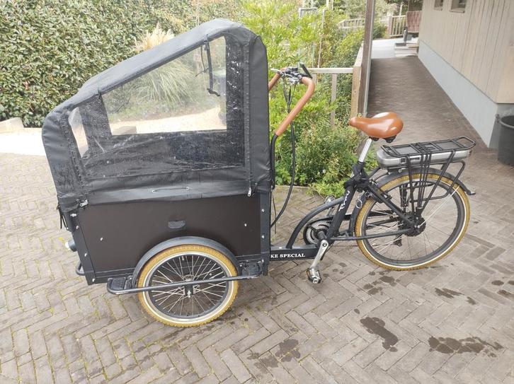 Troy elektrische bakfiets met huif (€850,- ) ophalen, Fietsen en Brommers, Fietsen | Bakfietsen, Gebruikt, 4 kinderen of meer