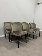 6 Velourse eetkamerstoelen in taupe kleur met zwarte poot, Hout, Overige kleuren, Ophalen of Verzenden, Vijf, Zes of meer stoelen