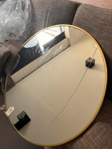 Sissy Boy | Goudkleurige ronde spiegel | 100 cm | barst