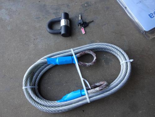 Slot + kabel 5 meter, nieuw, koopje!, Motoren, Accessoires | Sloten, Nieuw, Ophalen