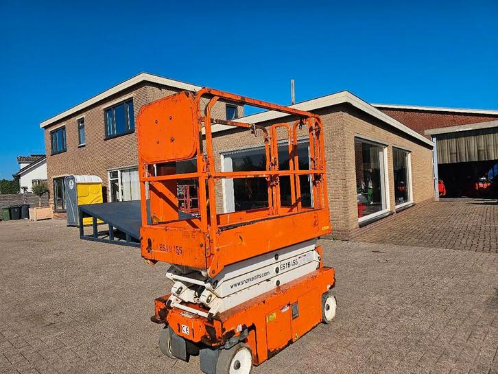 Snorkel 3219f hoogwerker bj 2016 300 uur schaarlift, Zakelijke goederen, Machines en Bouw | Liften, Steigers en Ladders
