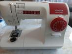 Toyota ergonomic Design naaimachine, Hobby en Vrije tijd, Naaimachines en Toebehoren, Ophalen of Verzenden, Zo goed als nieuw
