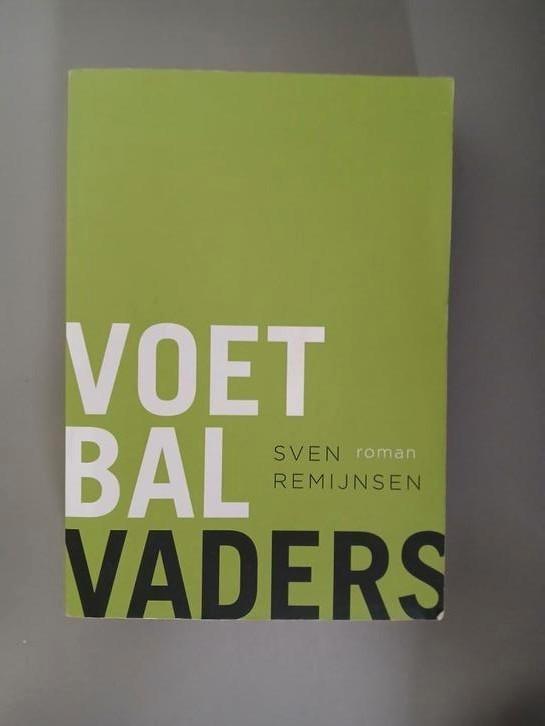 Sven Remijnsen - Voetbalvaders, Boeken, Sportboeken, Zo goed als nieuw, Balsport, Ophalen of Verzenden