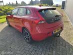 Volvo V40 1.5 T2 Nordic+ trekhaak, Stof, Euro 6, 4 cilinders, 122 pk