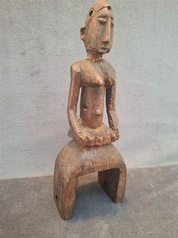 Afrikaanse katrol, Senufo beschikbaar voor biedingen