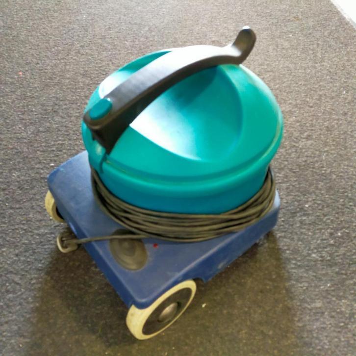 Wetrok stofzuiger zonder stang en slang, Witgoed en Apparatuur, Stofzuigers, Gebruikt, Stofzuiger, Stofzak, Ophalen