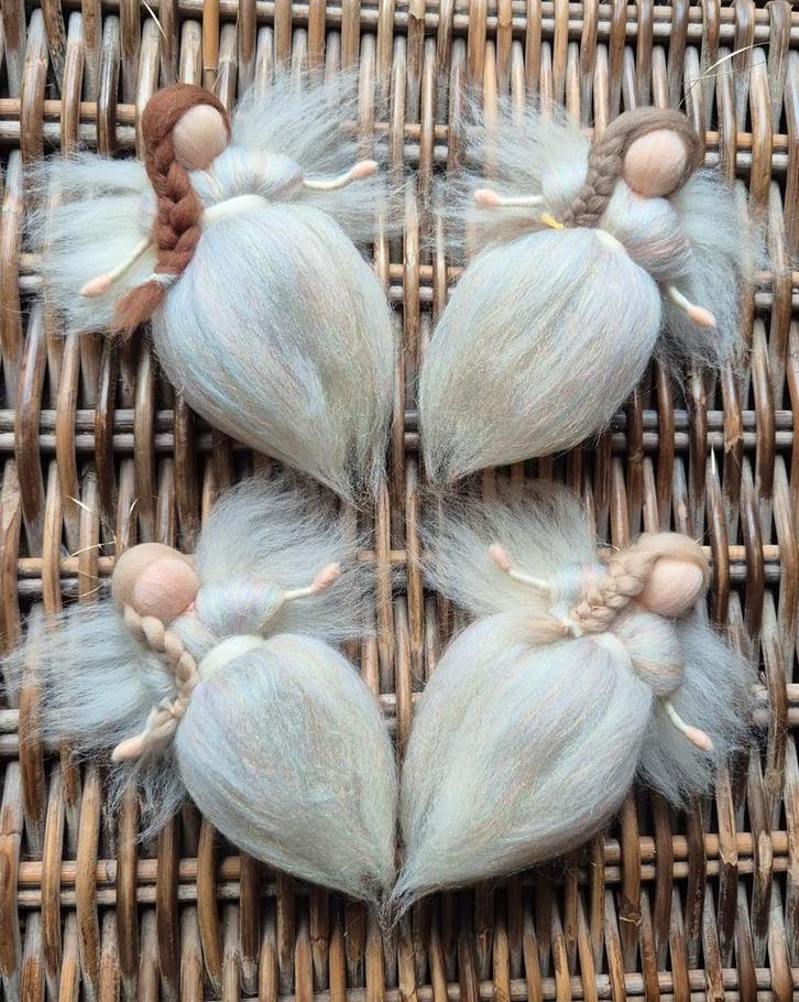 Kerstengeltjes van wol voor in de kerstboom, antroposofisch, Hobby en Vrije tijd, Vilt, Nieuw, Figuurtje(s), Wolvilt, Ophalen of Verzenden