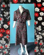 Vintage jaren 70 jurk grijs/rood/zwart maat 42, Overige kleuren, Verzenden, Maat 42/44 (L), Vintage