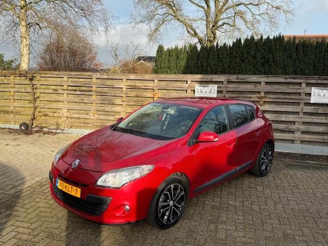 Renault Mégane 1.4 TCE 96KW HB 2010 Rood, cruise, clima, nie, Auto's, Renault, Bedrijf, Mégane, ABS, Airbags, Airconditioning
