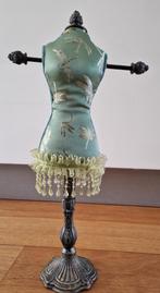 paspopvorm, koper, met glazen kraaltjes,  45 cm hoog, Sieraden, Tassen en Uiterlijk, Overige Accessoires, Ophalen of Verzenden