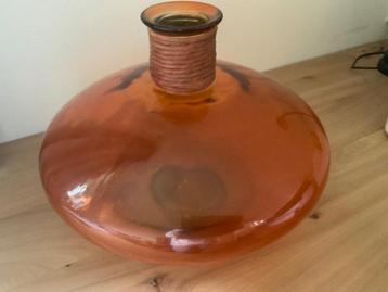 Super leuke grote glazen vaas beschikbaar voor biedingen