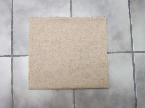 Lap, Beige met ingeweven bladmotief Nieuw! L. 100/Br. 160 cm, Hobby en Vrije tijd, Stoffen en Lappen, Nieuw, Katoen, 120 cm of meer