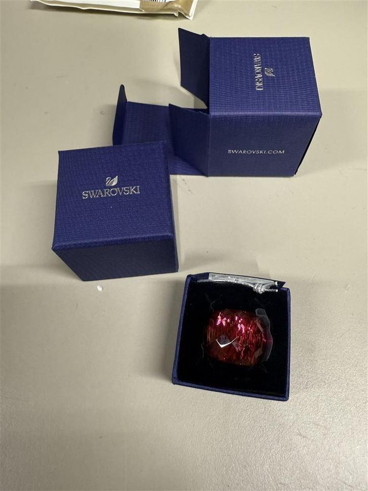 Swarovski Nirvana Scarlet ring 58, Sieraden, Tassen en Uiterlijk, Ringen, Nieuw, Dame, 17 tot 18, Zilver, Zilver, Ophalen of Verzenden