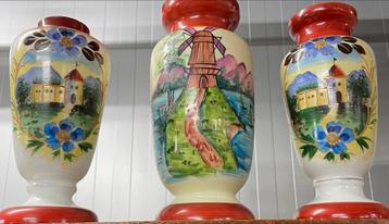 Vintage Handgeschilderde Vazen Set beschikbaar voor biedingen