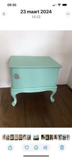 Bijzetkastje / Bijzettafeltje met 1 deurtje, Huis en Inrichting, Tafels | Bijzettafels, Ophalen, Minder dan 45 cm, Minder dan 55 cm