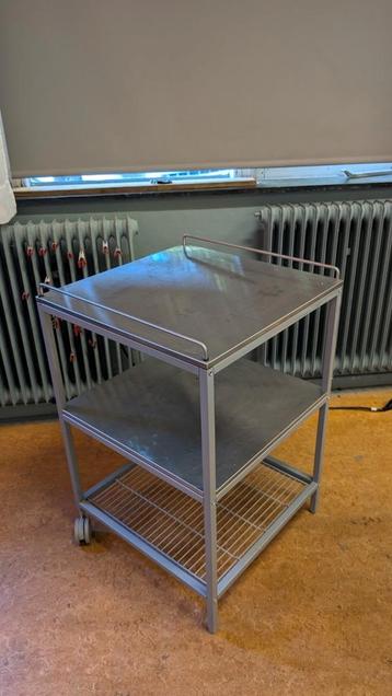 Rvs trolley serveertrolley serveerwagen  beschikbaar voor biedingen