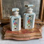 Porseleinen flesjes met roosjes €25 p/s *tres jolie Duiven*, Antiek en Kunst, Antiek | Porselein, Verzenden